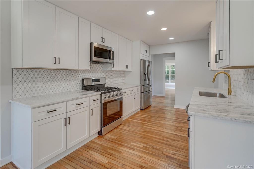 2826 Cowles Road Charlotte, NC 28208 - Photo 10 of 33 Gallery Image 10