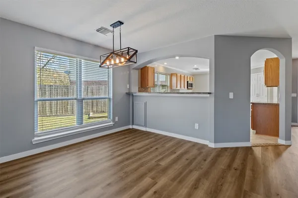 $2,750 | 3904 Ivywood Drive, Pearland, TX 77584