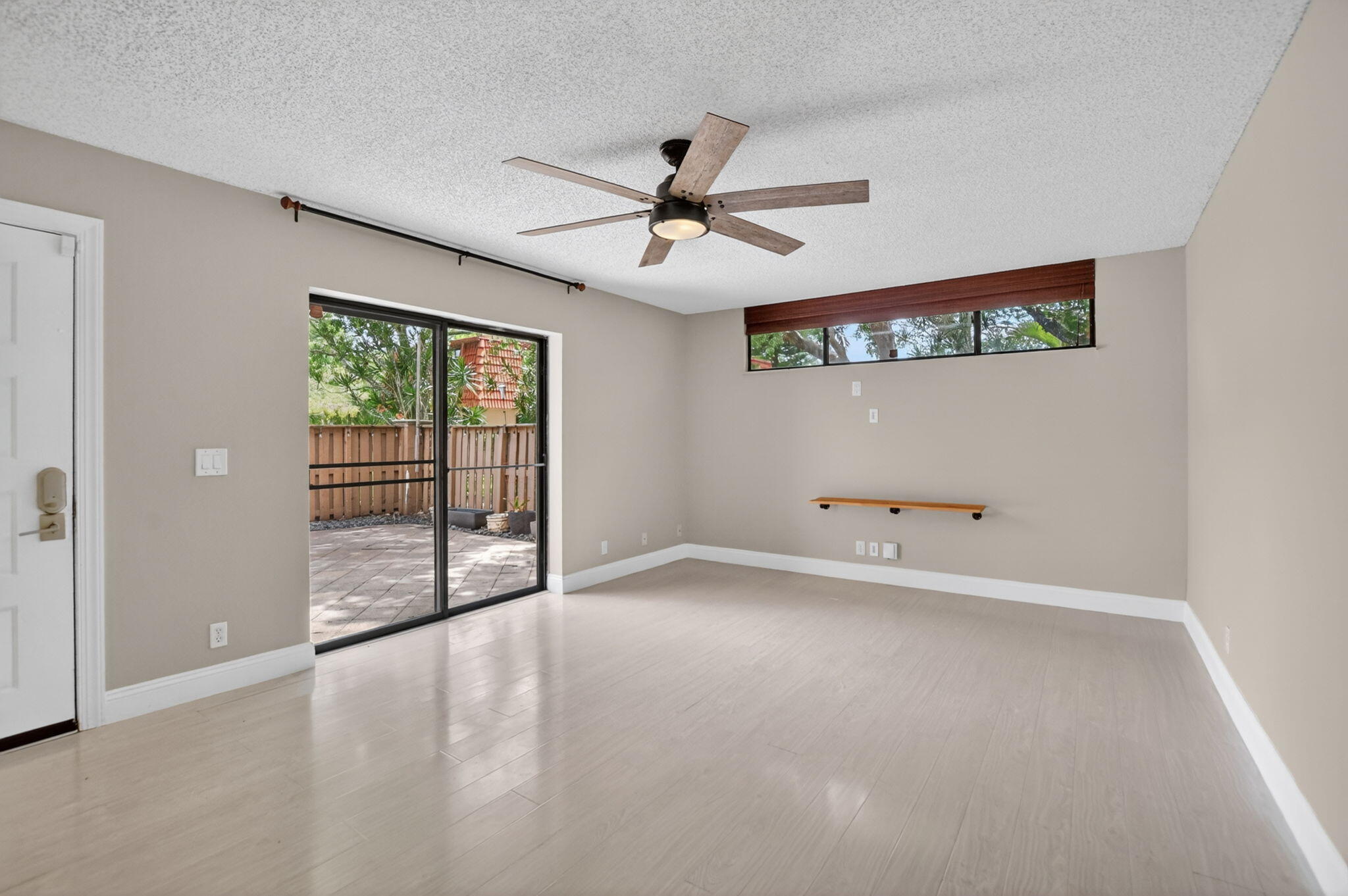 8099 Severn Drive, Unit D Boca Raton, FL 33433 - Photo 9 of 52 9-web-or-mls-DSC_5697