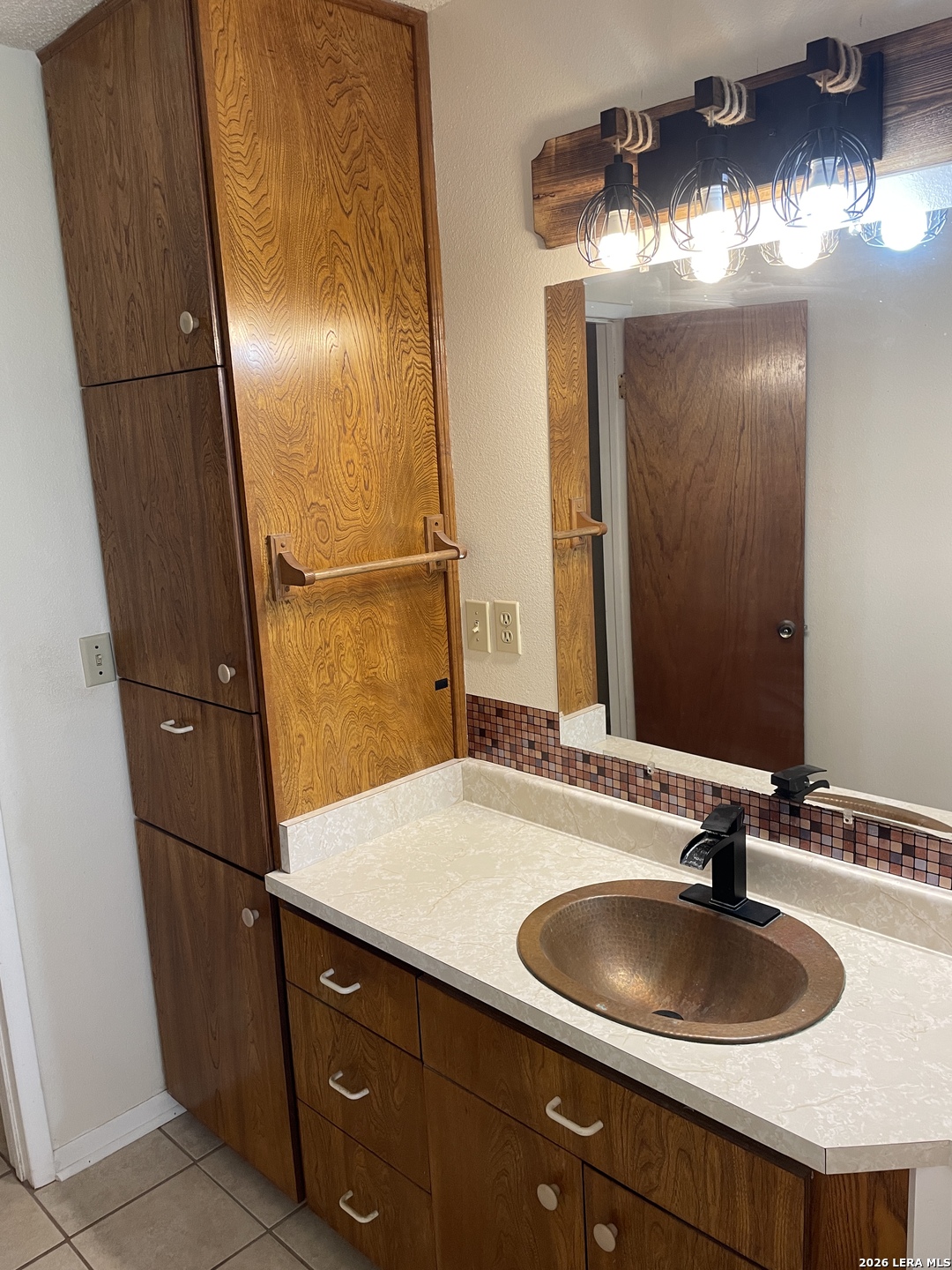 900 North Graytown Road St. Hedwig, TX 78152 - Photo 16 of 36