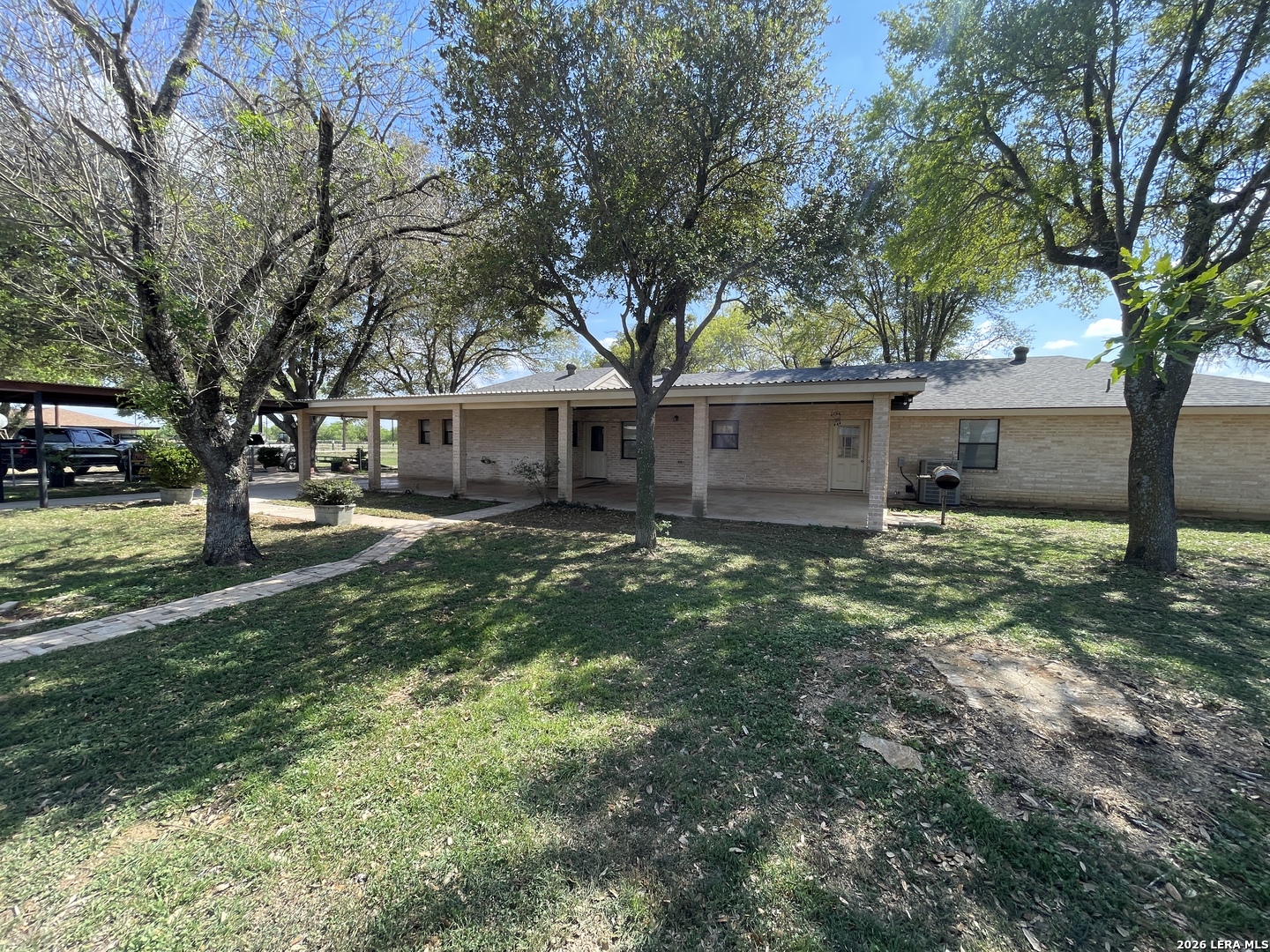 900 North Graytown Road St. Hedwig, TX 78152 - Photo 18 of 36