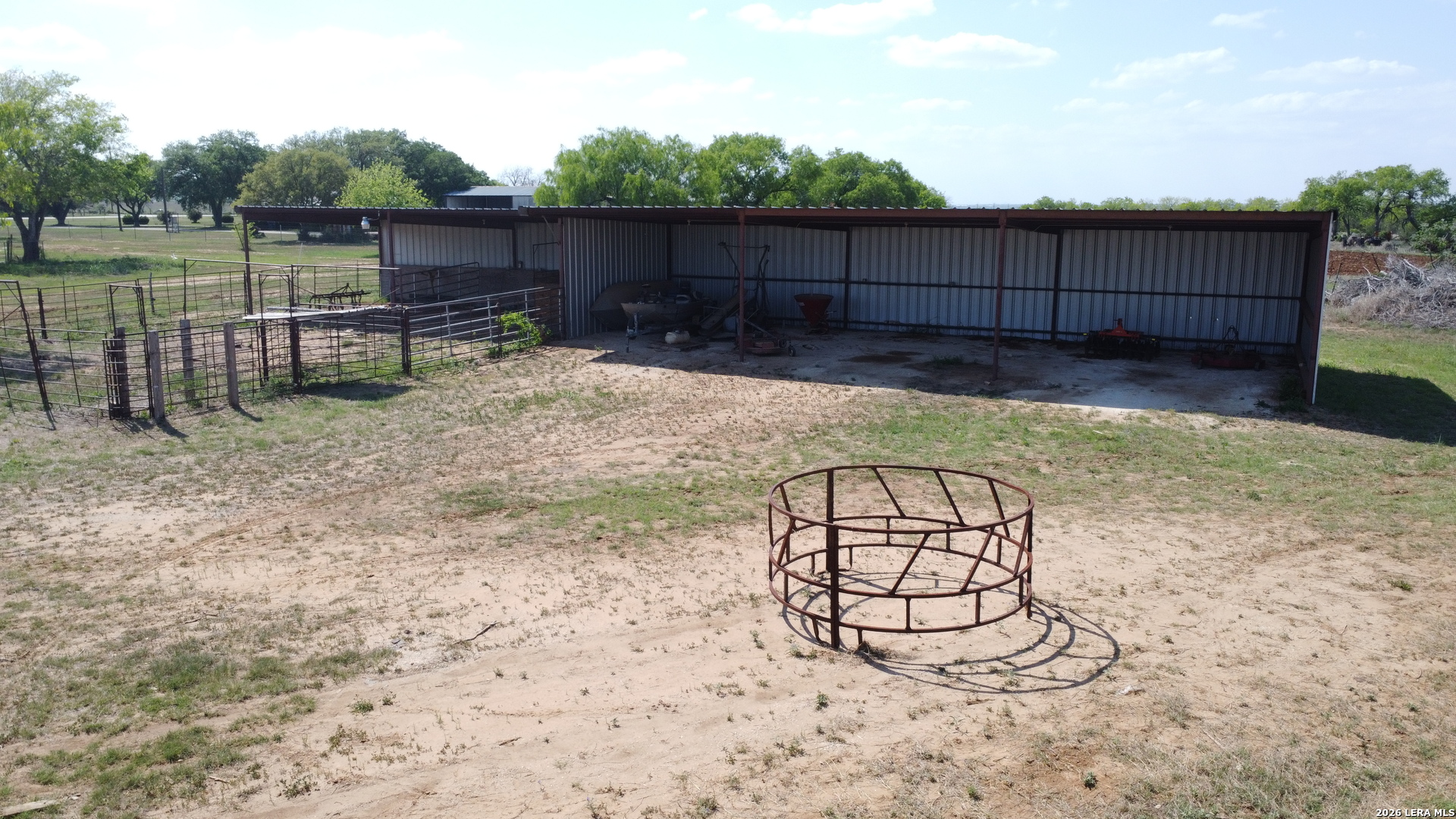 900 North Graytown Road St. Hedwig, TX 78152 - Photo 24 of 36