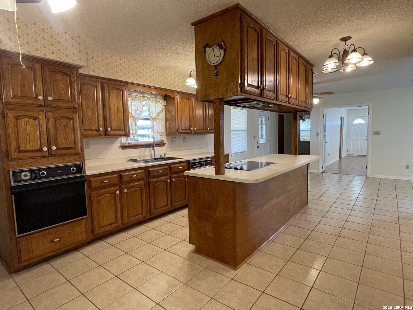 900 North Graytown Road St. Hedwig, TX 78152 - Photo 8 of 36