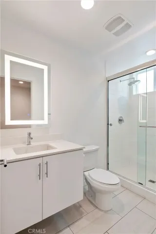 $974,500 | 4831 Craner Avenue, North Hollywood, CA 91601