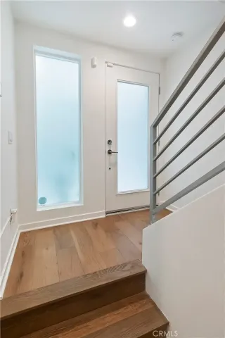 $974,500 | 4831 Craner Avenue, North Hollywood, CA 91601