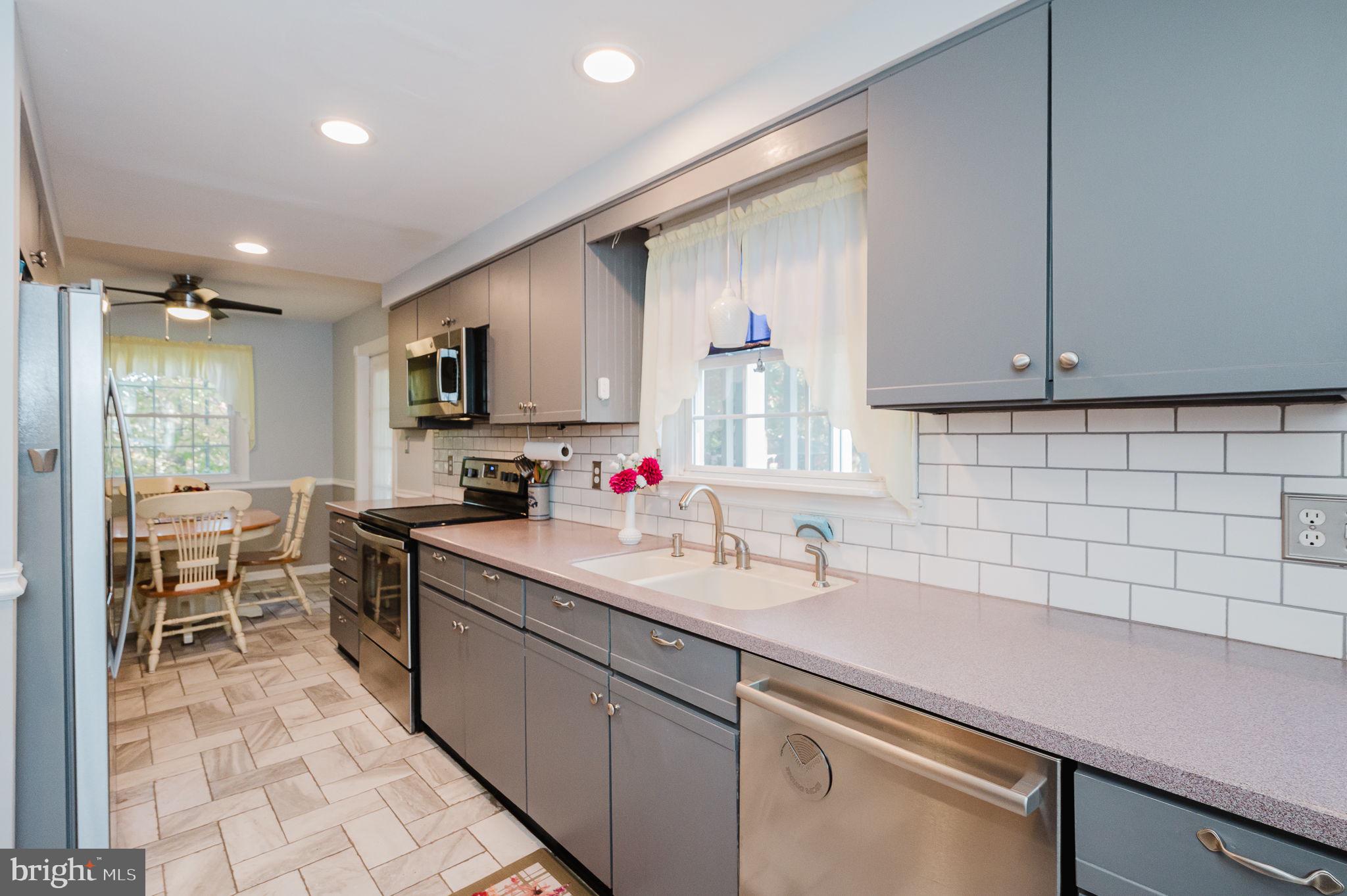 2011 Fallsgrove Way Fallston, MD 21047 - Photo 20 of 84 Kitchen 26'9"x 8'2"