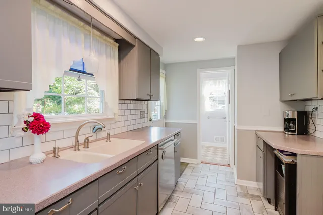 $521,500 | 2011 Fallsgrove Way, Fallston, MD 21047