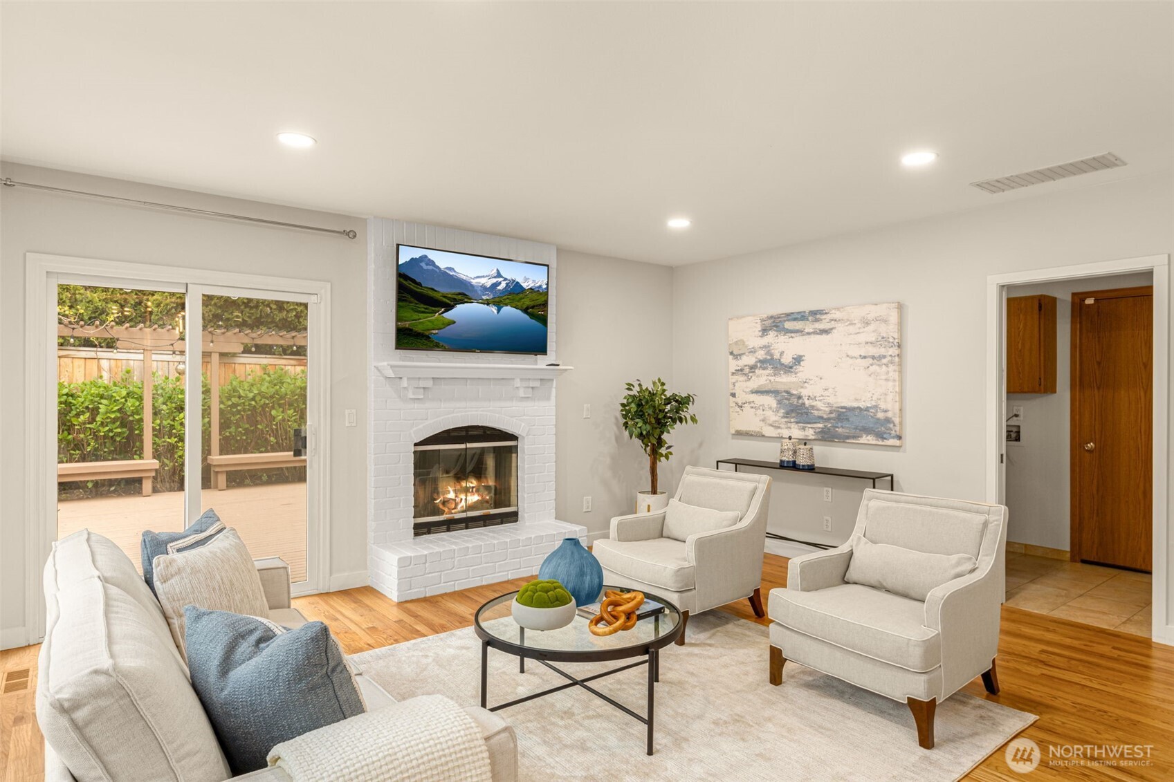 15409 101st Place Northeast Bothell, WA 98011 - Photo 16 of 38
