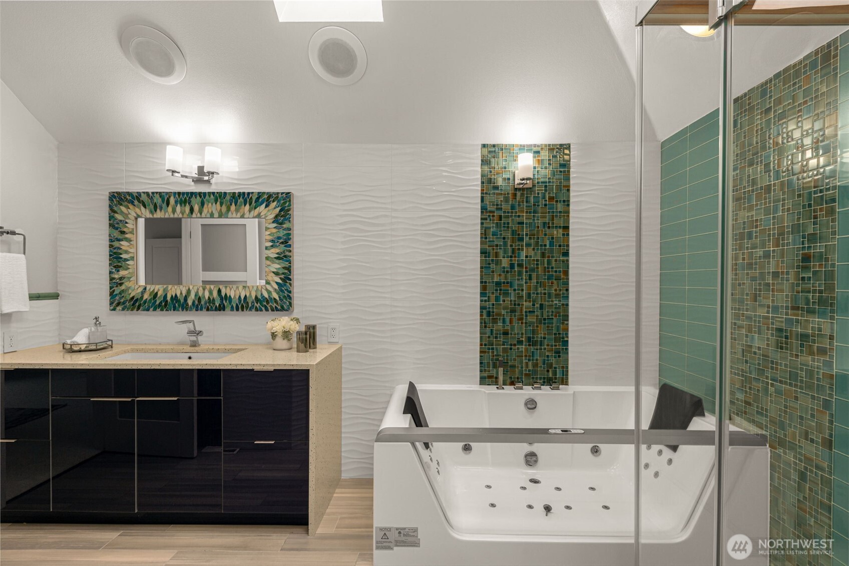 15409 101st Place Northeast Bothell, WA 98011 - Photo 22 of 38