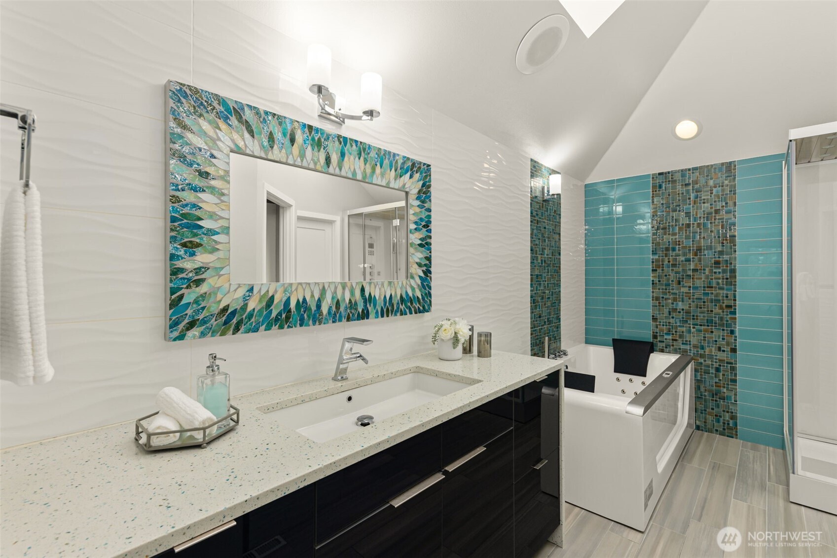 15409 101st Place Northeast Bothell, WA 98011 - Photo 23 of 38