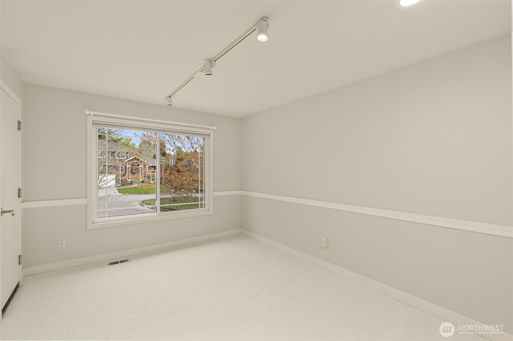 15409 101st Place Northeast Bothell, WA 98011 - Photo 26 of 38