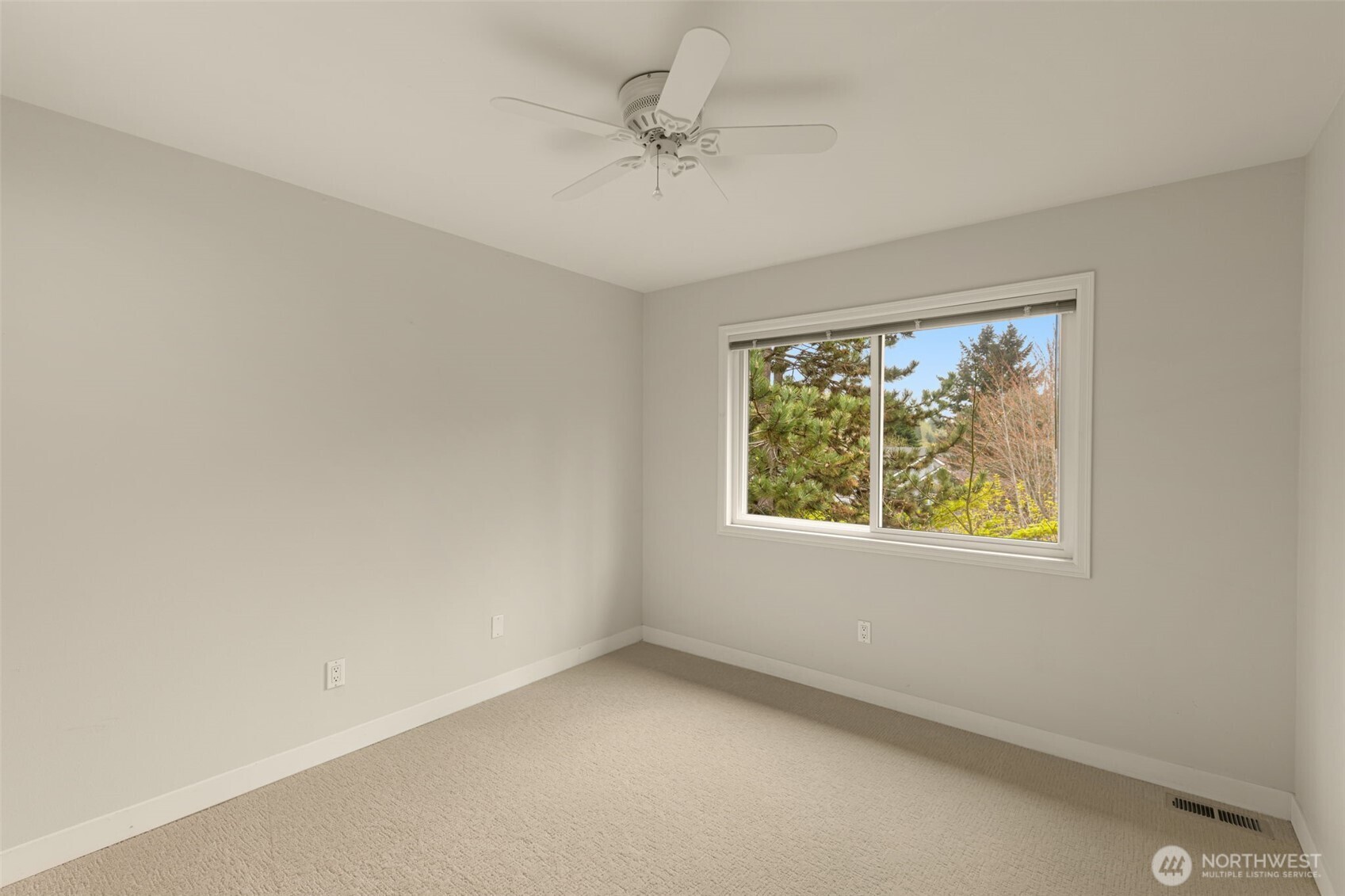 15409 101st Place Northeast Bothell, WA 98011 - Photo 29 of 38