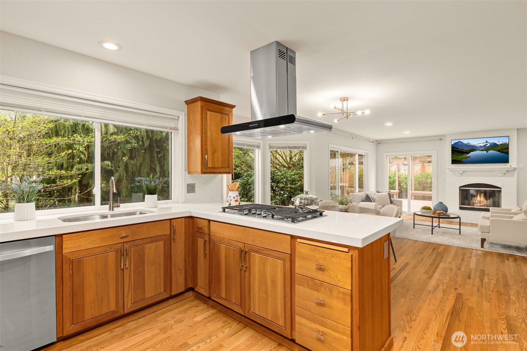 15409 101st Place Northeast Bothell, WA 98011 - Photo 9 of 38