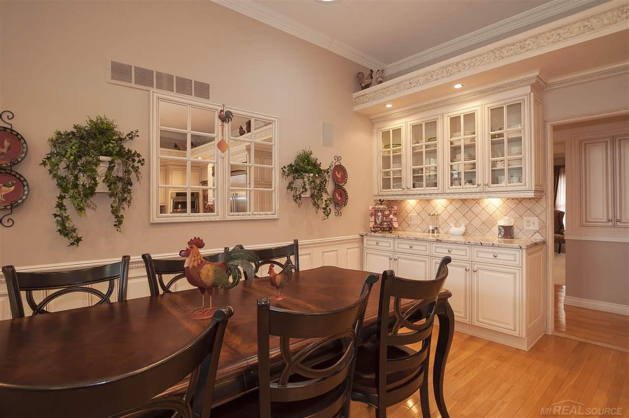 1010 North Renaud Road Grosse Pointe, MI 48236 - Photo 24 of 61 31344418-23.JPG