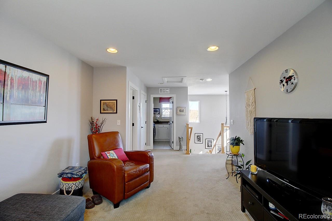 10390 Rutledge Street Parker, CO 80134 - Photo 16 of 40 Gallery Image 16
