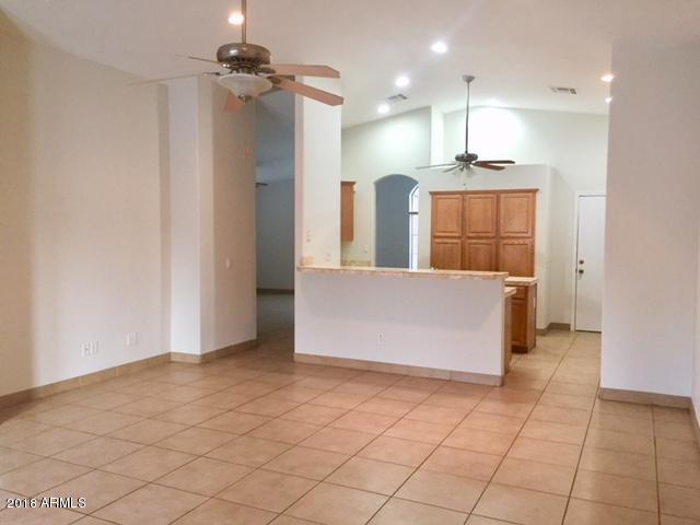 2926 East Danbury Road Phoenix, AZ 85032 - Photo 5 of 17 IMG_3767