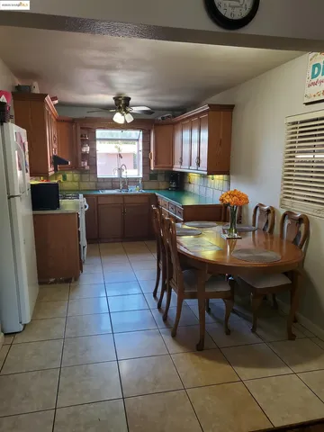 $2,450 | 35 East 16th Street, Antioch, CA 94509