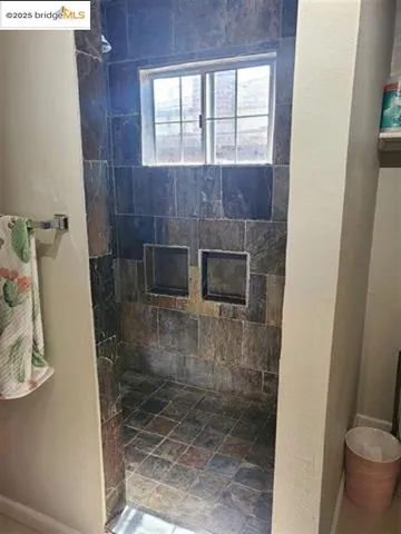 $2,450 | 35 East 16th Street, Antioch, CA 94509