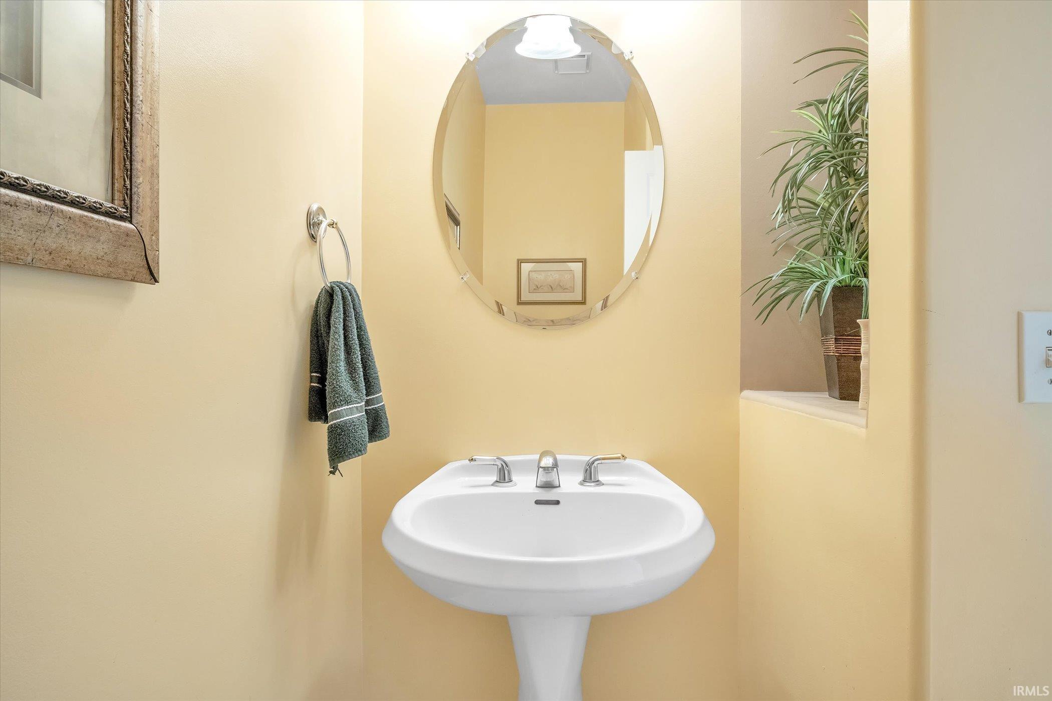 21785 New Road Lakeville, IN 46536 - Photo 17 of 36