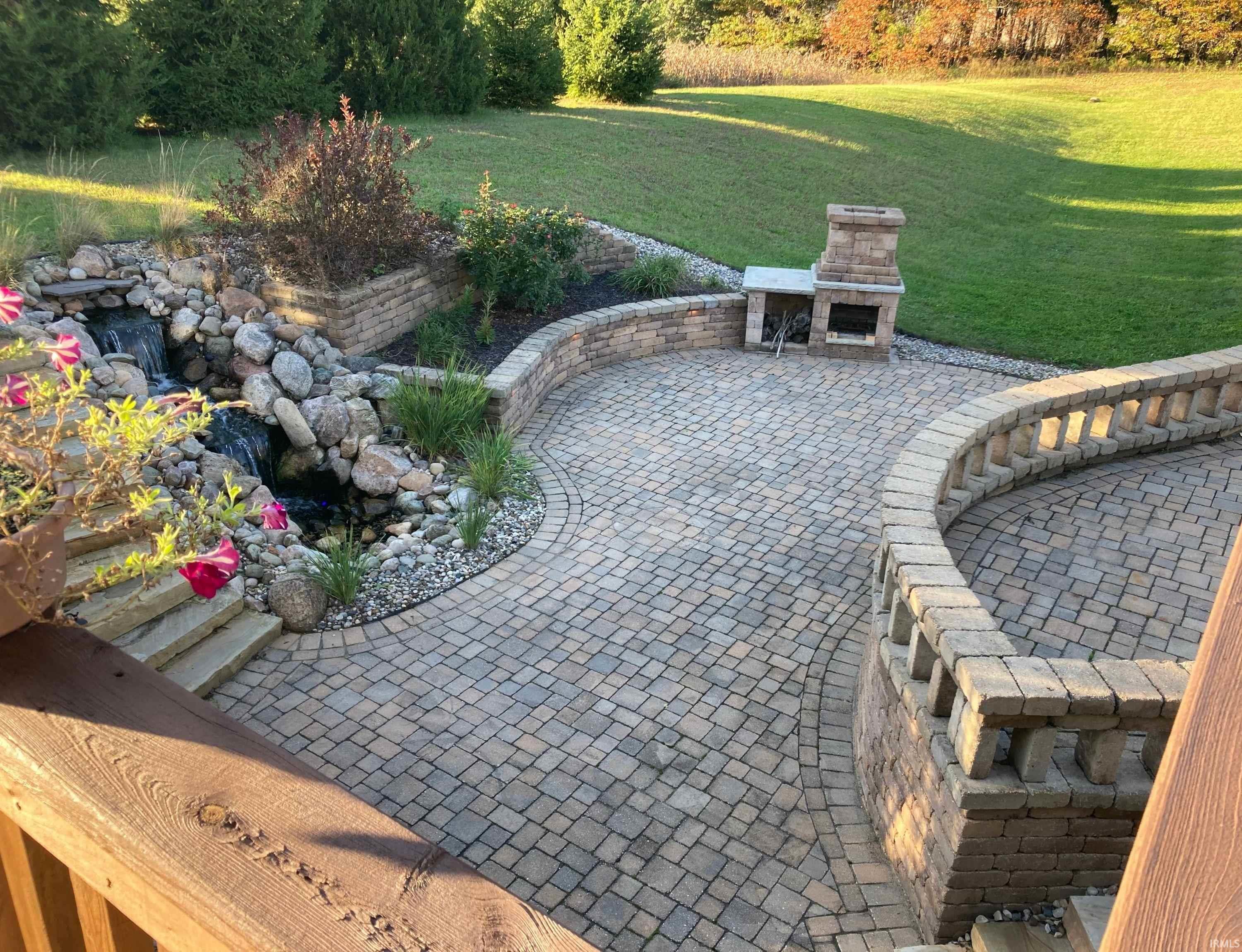 21785 New Road Lakeville, IN 46536 - Photo 4 of 36