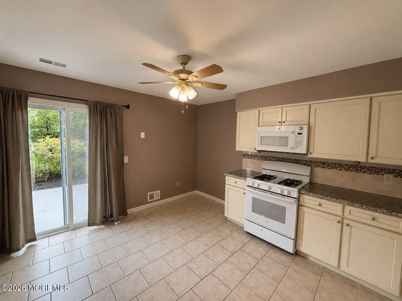 1156 Sawmill Road, Unit 127 Brick, NJ 08724 - Photo 10 of 19 photo_4949960984604904553_y