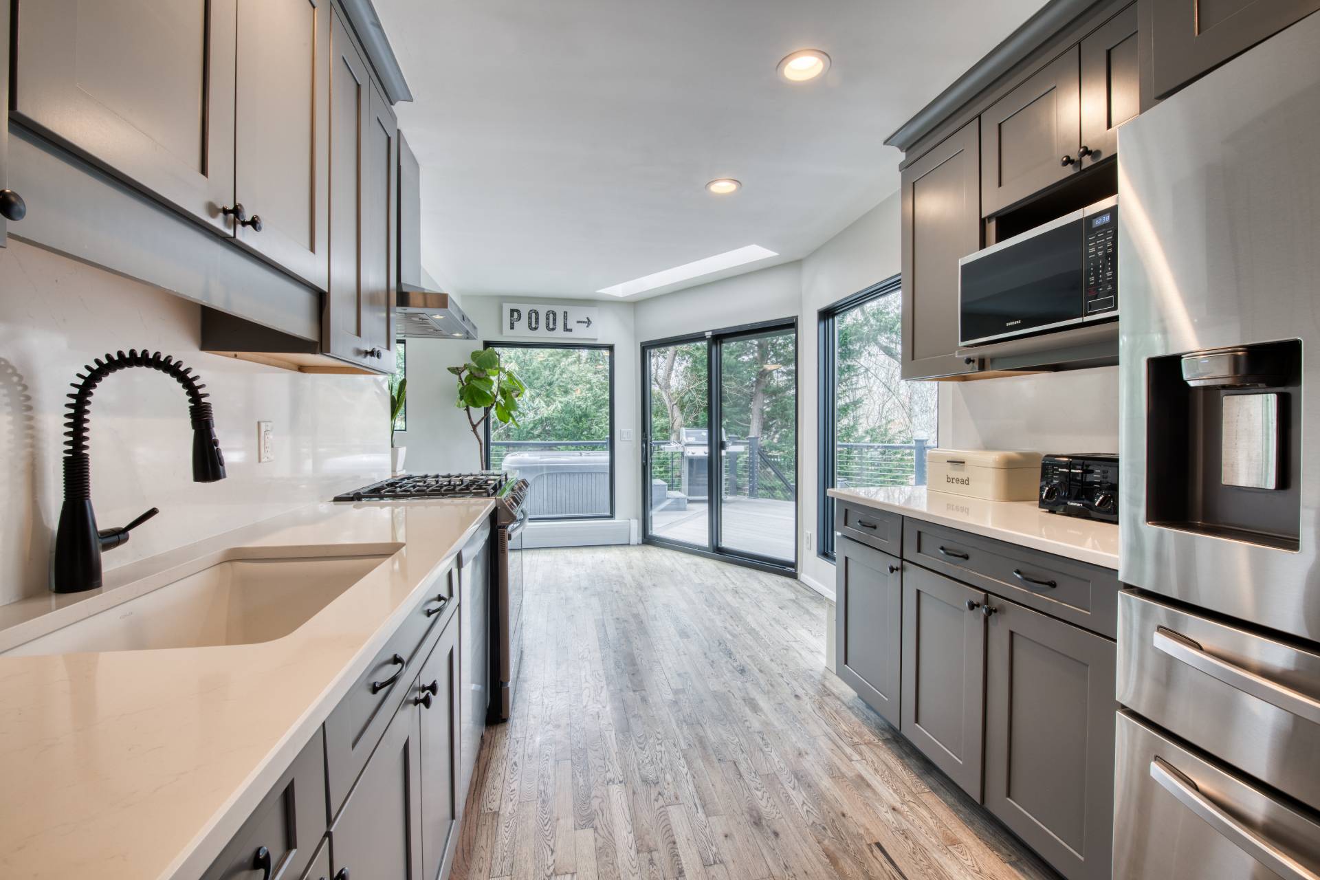 42 Whooping Hollow Road East Hampton, NY 11937 - Photo 10 of 21