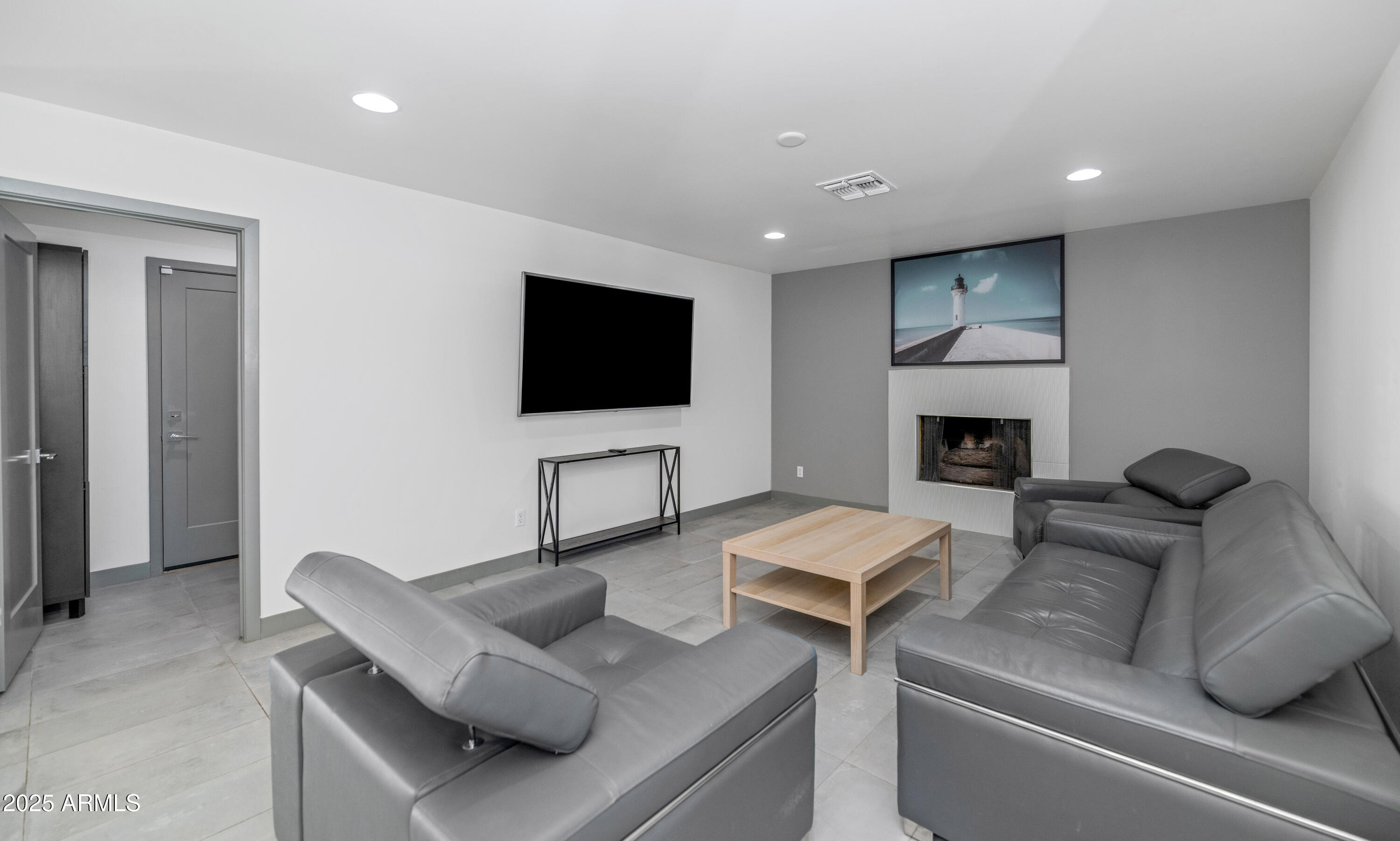 15028 North 9th Street Phoenix, AZ 85022 - Photo 11 of 29 _TOD9431