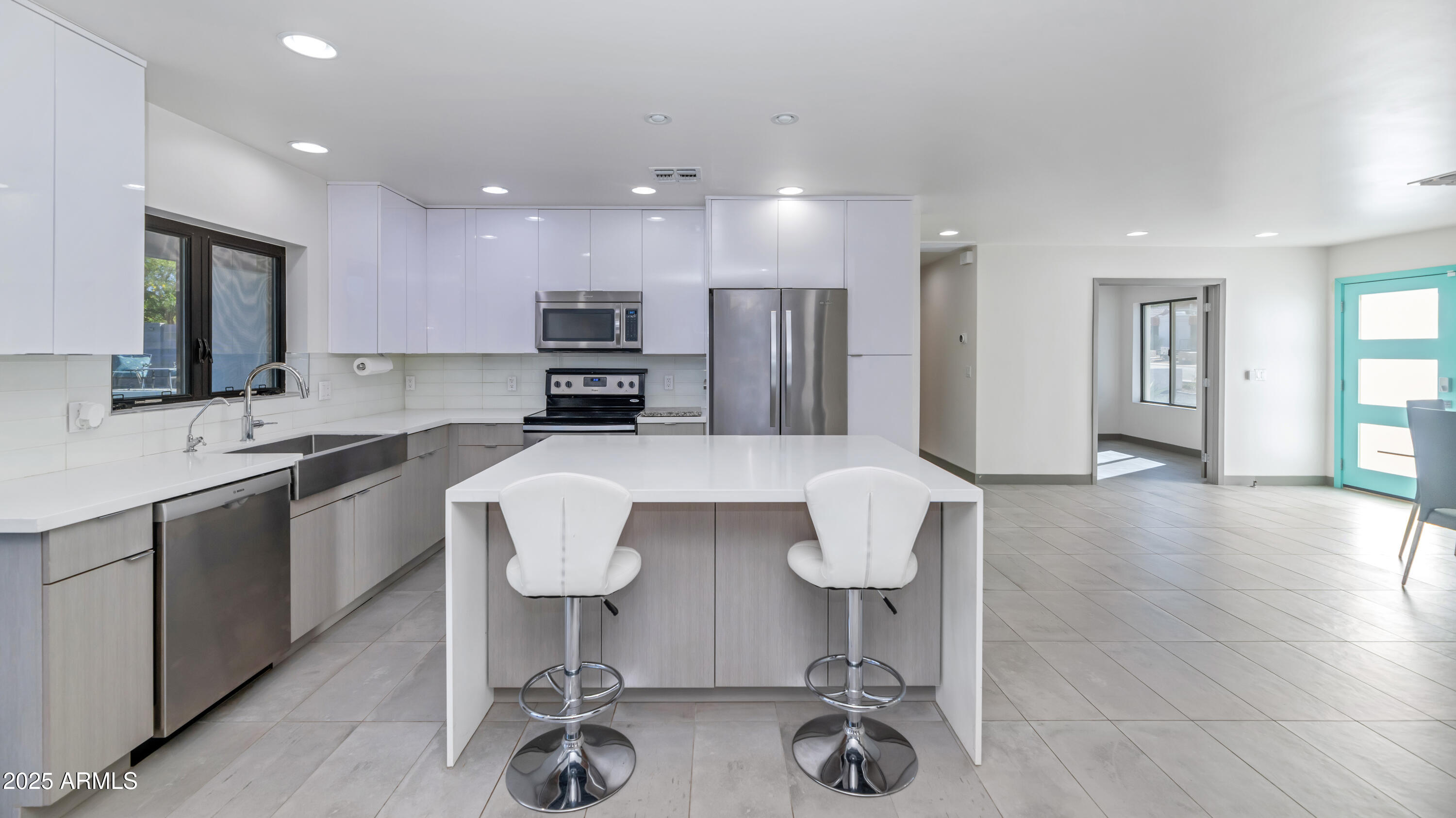 15028 North 9th Street Phoenix, AZ 85022 - Photo 7 of 29 _TOD9426