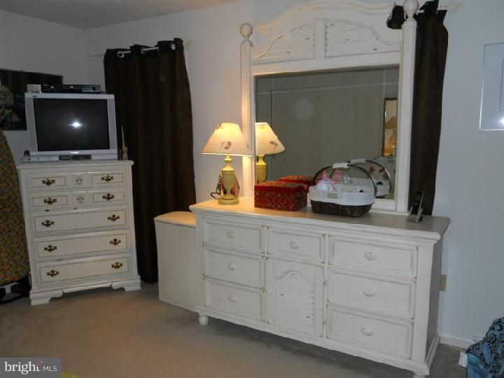 1780 Acorn Drive Sinking Spring, PA 19608 - Photo 14 of 25 Gallery Image 14