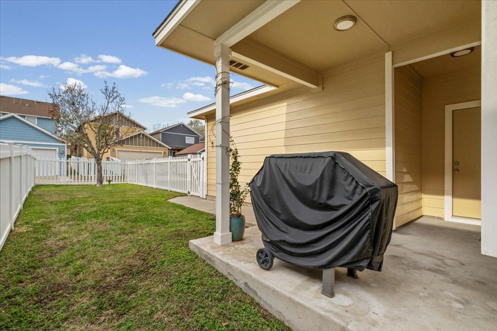 501 Sampson Kyle, TX 78640 - Photo 22 of 31 a view of back yard of the house