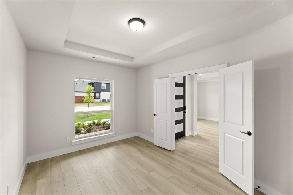 1328 Cash Street Burleson, TX 76028 - Photo 14 of 39