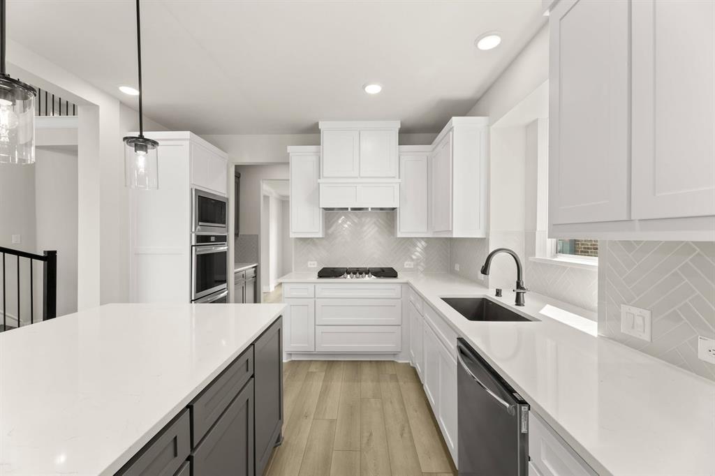 1328 Cash Street Burleson, TX 76028 - Photo 19 of 39