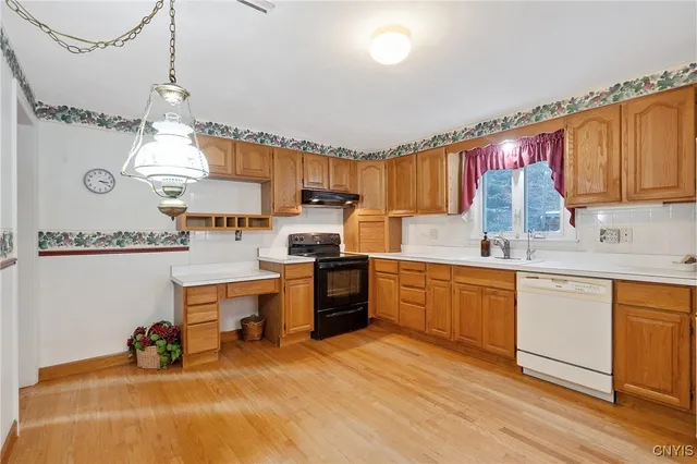 $375,000 | 7167 Broadfield Road, Pompey, NY 13078