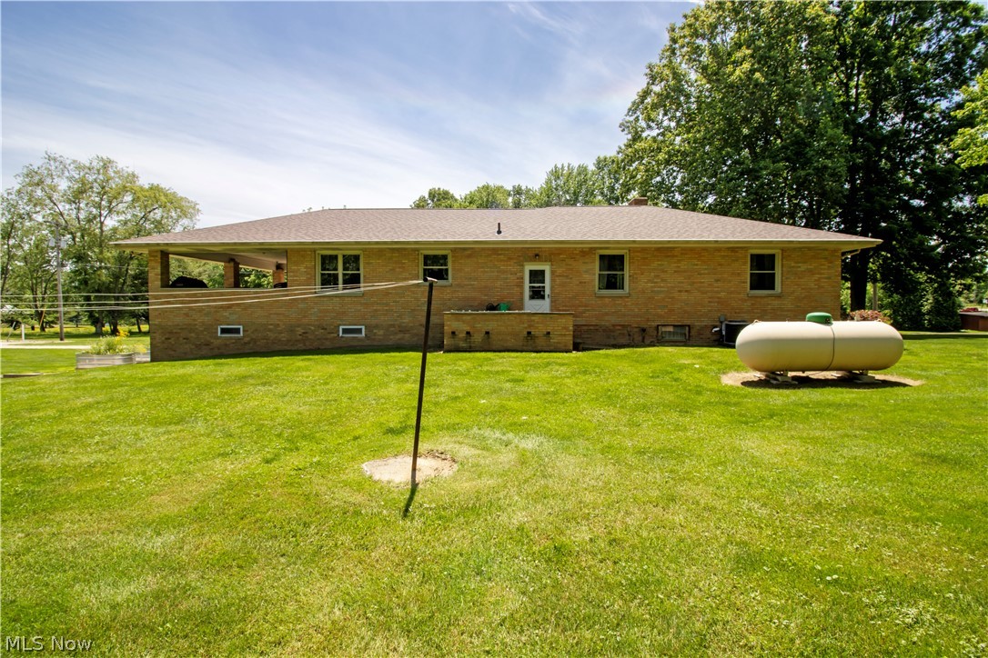 12145 Whitman Road Doylestown, OH 44230 - Photo 7 of 46 Gallery Image 7