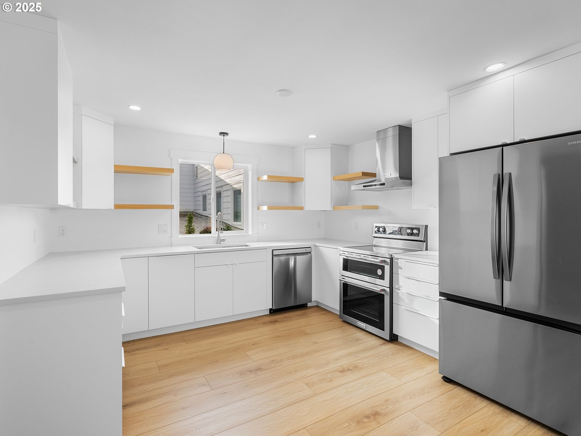 2311 Southwest 6th Avenue, Unit 19 Camas, WA 98607 - Photo 4 of 46