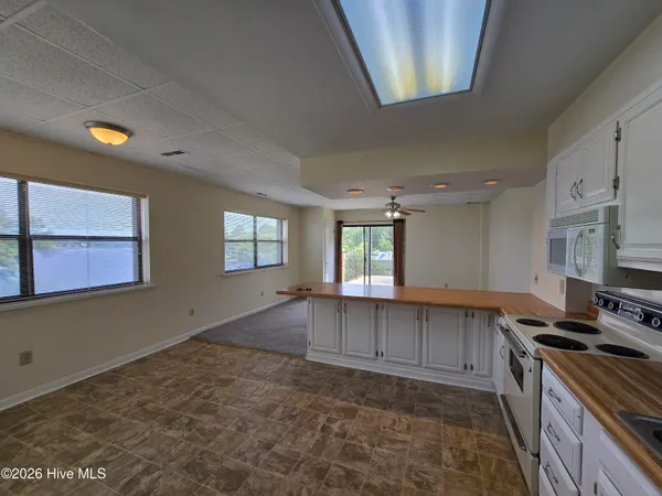 $2,200 | 1221 Riverside Avenue, Unit 404, Elizabeth City, NC 27909