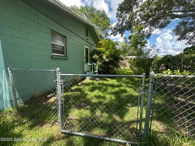 $1,400 | 1057 South Deleon Avenue, Unit B, Titusville, FL 32780