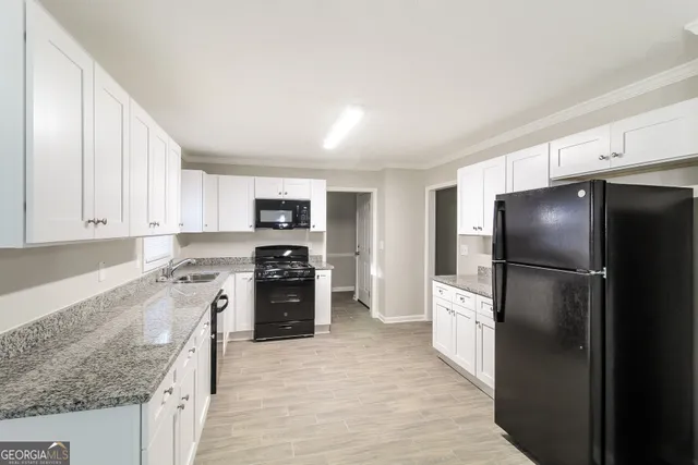 $2,195 | 1199 Leslie Place, Lithonia, GA 30058