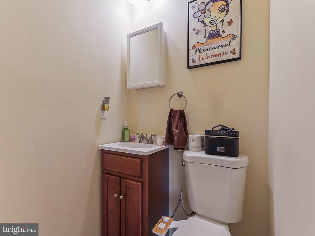 72 Incurve Road Levittown, PA 19057 - Photo 30 of 39 Gallery Image 30
