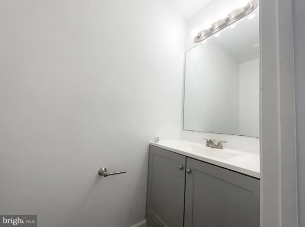 $660,000 | 645 North Armistead Street, Alexandria, VA 22312