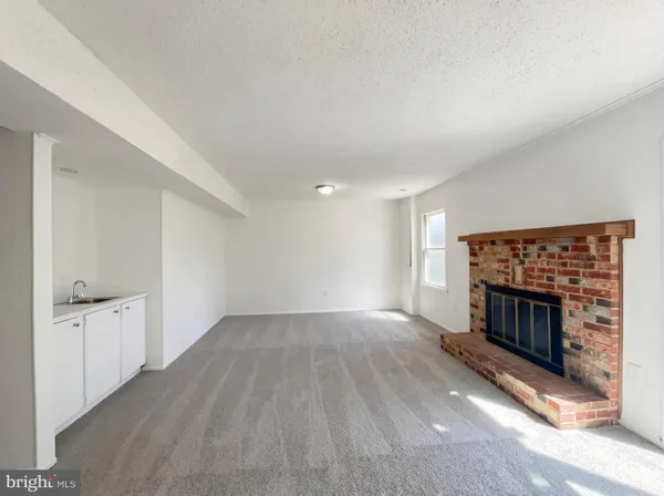 $660,000 | 645 North Armistead Street, Alexandria, VA 22312