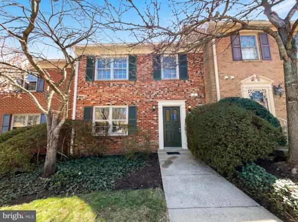 $660,000 | 645 North Armistead Street, Alexandria, VA 22312