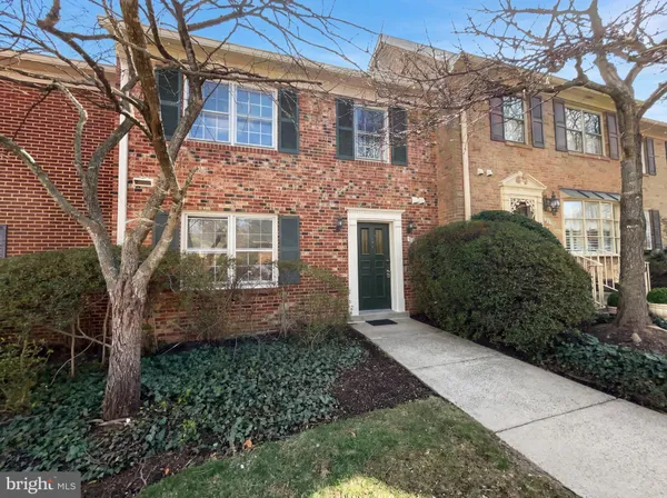$660,000 | 645 North Armistead Street, Alexandria, VA 22312