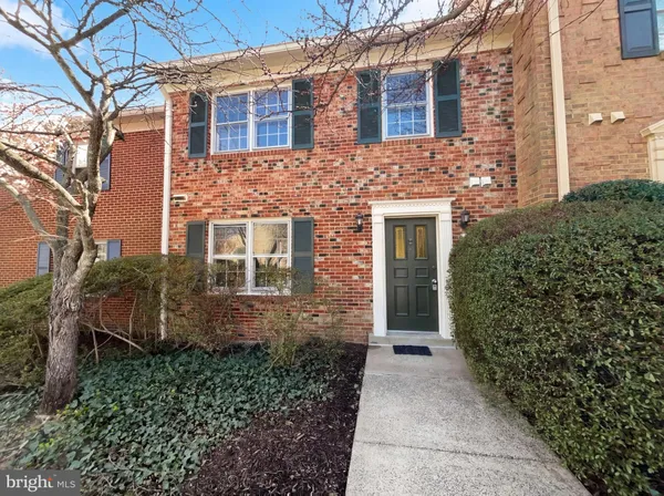 $660,000 | 645 North Armistead Street, Alexandria, VA 22312