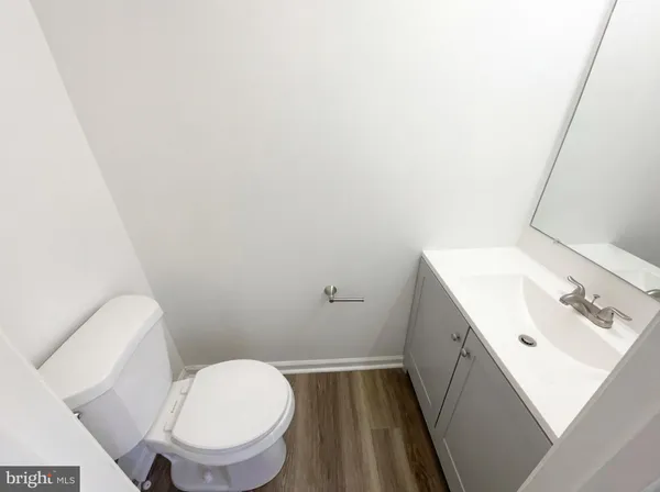 $660,000 | 645 North Armistead Street, Alexandria, VA 22312