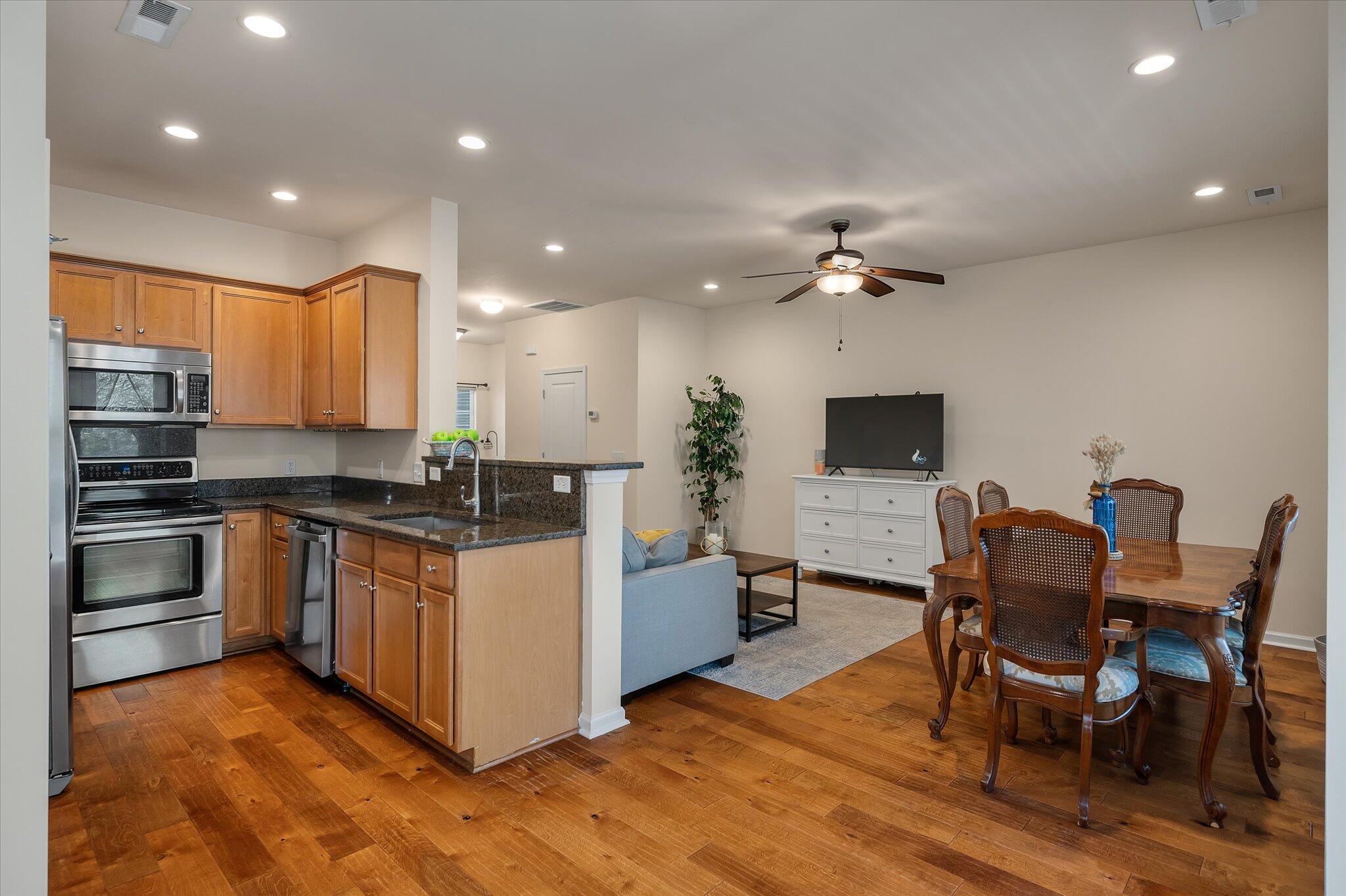 3308 Conservancy Lane Charleston, SC 29414 - Photo 12 of 42 23