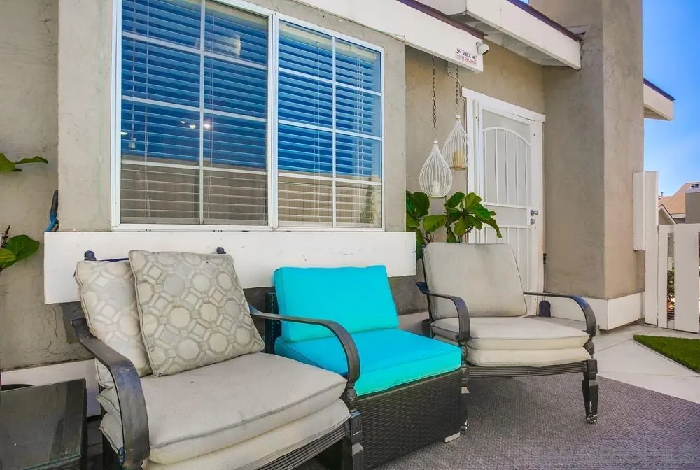 344 Riverview Way Oceanside, CA 92057 - Photo 35 of 41 a living room with furniture and a window