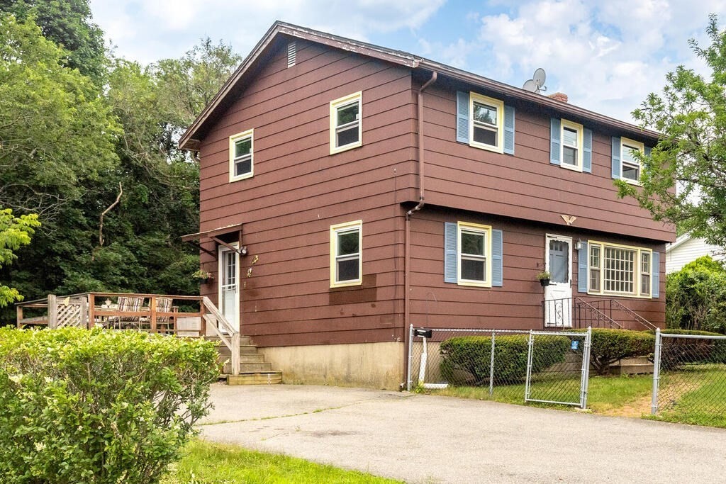 29 Gallows Hill Road Salem, MA 01970 - Photo 3 of 28 Gallery Image 3