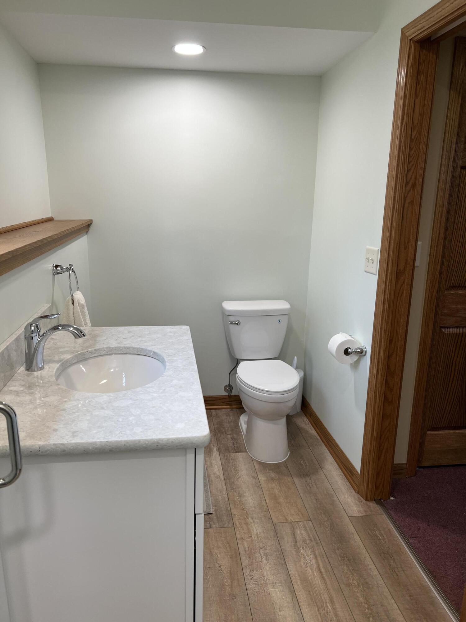 5175 Foss Road Akron, MI 48701 - Photo 27 of 50 27. downstairs bathroom