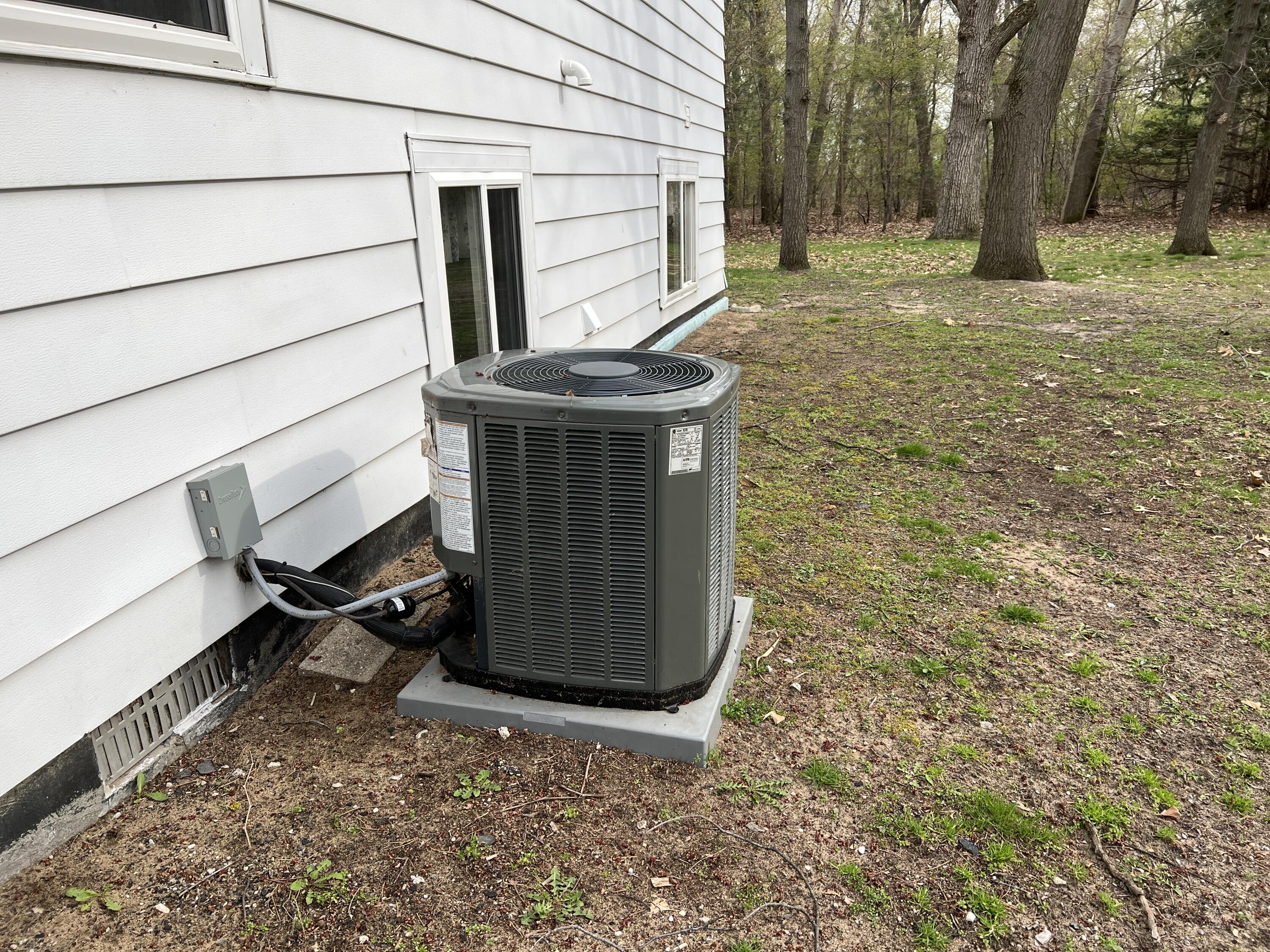 5175 Foss Road Akron, MI 48701 - Photo 34 of 50 34. Central Air